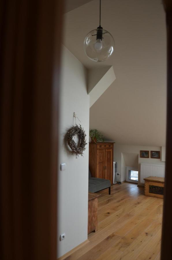 Poddasze na Starym Podgórzu Apartamento Cracovia Exterior foto